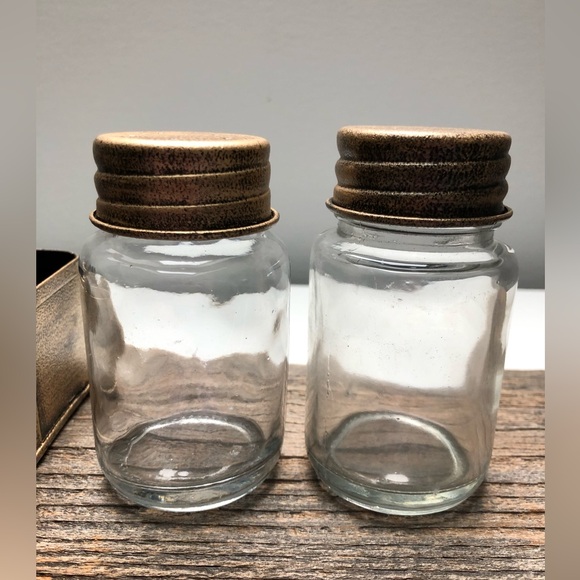 NEW Burnished Gold Rustic Look Salt & Pepper Shaker Set in Tray - Picture 7 of 10